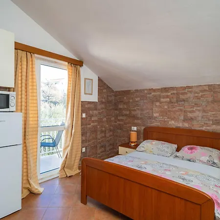 Senjo - With Balcony And Garden View 5 شقة *