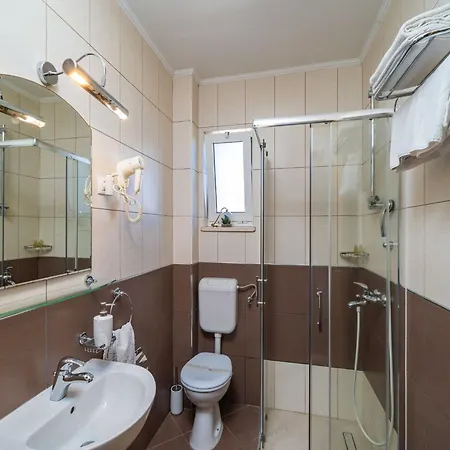 Senjo - With Balcony And Garden View 5 *