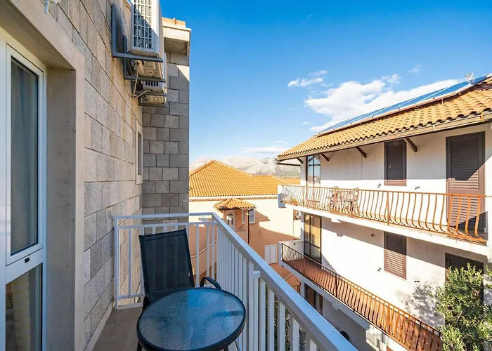 Senjo - With Balcony And Garden View 5 * Cavtat