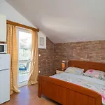 Senjo - With Balcony And Garden View 5 Apartman *