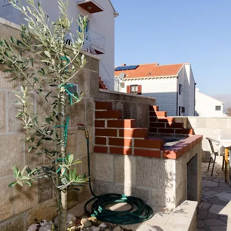 דירה Senjo - With Balcony And Garden View 5 *