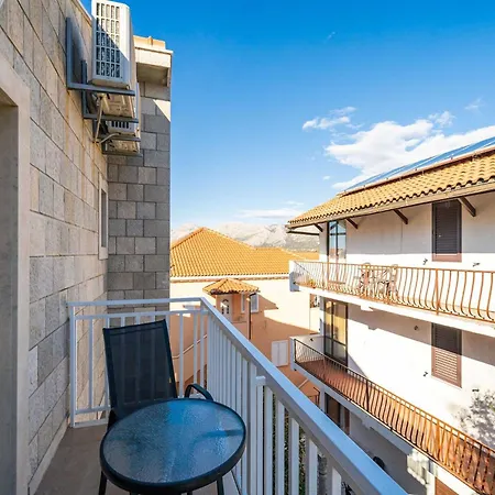 Senjo - With Balcony And Garden View 5 * Cavtat