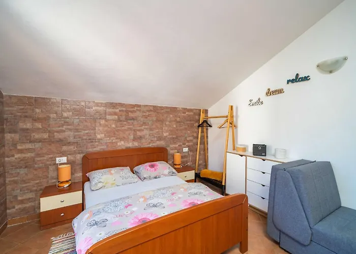 Senjo - With Balcony And Garden View 5 Cavtat