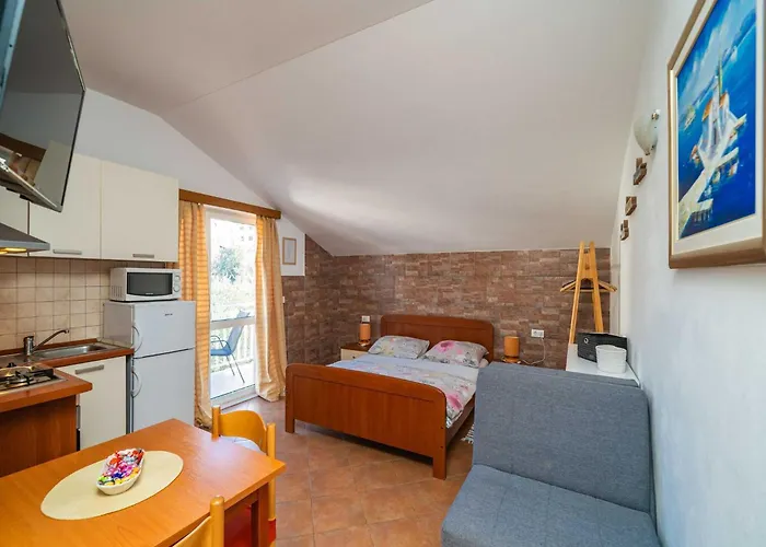 Lejlighed Senjo - With Balcony And Garden View 5 *